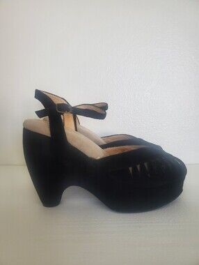 Vintage Black Suede Cushioned Wedges Womens Shoe Size 7